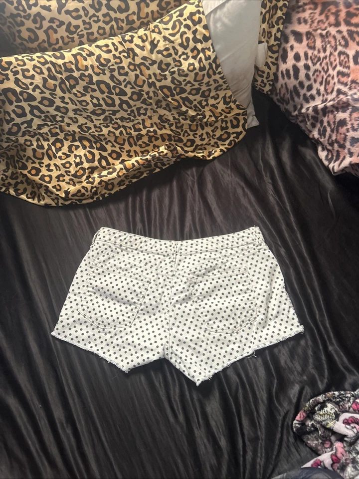 polka dot y2k low rise shorts size 27 from gap - Image 3 of 4