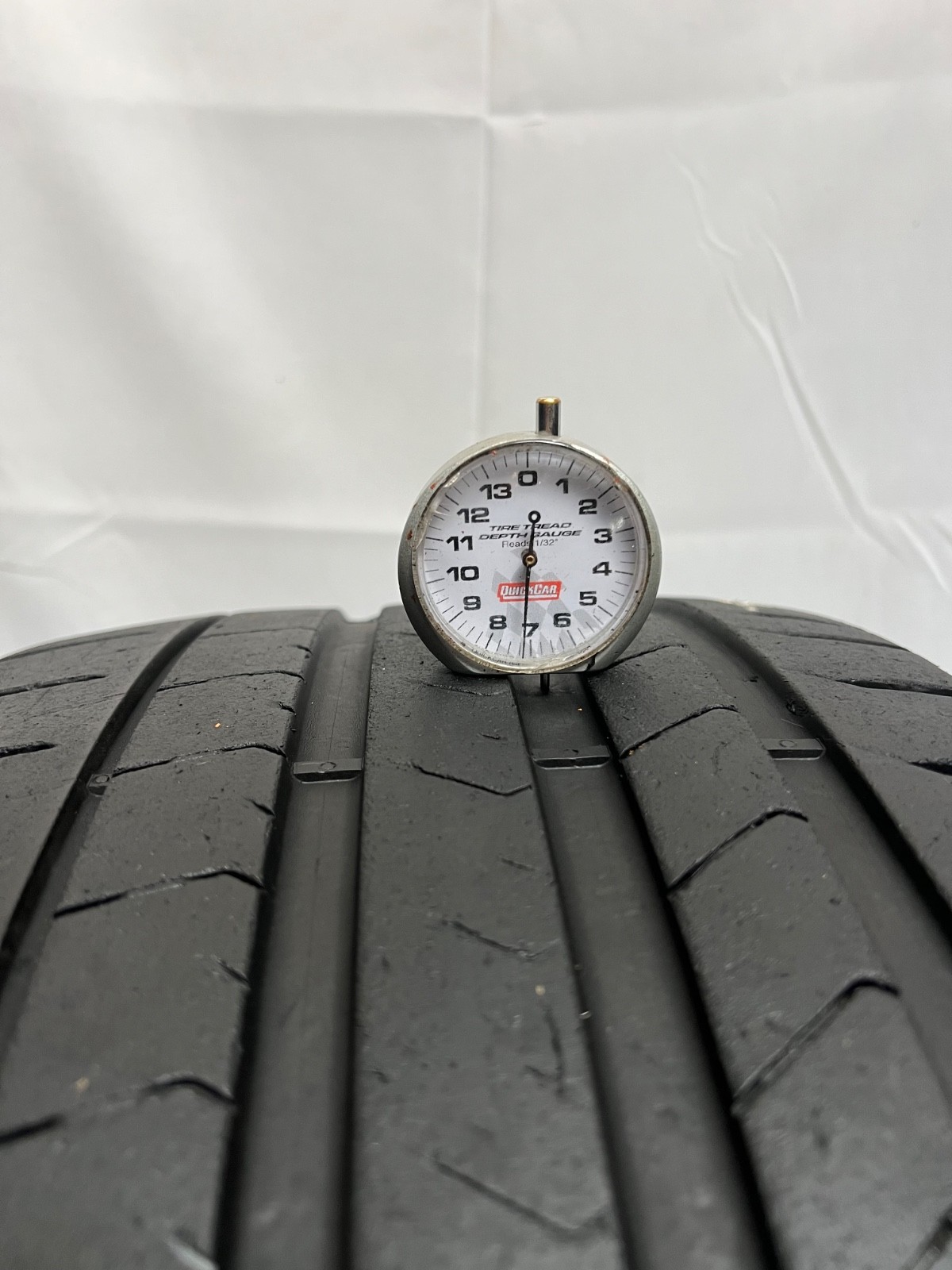 2 - NO REPAIRS 275/35ZR20 XL (102Y) Pirelli P Zero PZ4 (F) Ferrari OEM - 10087