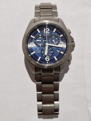 Citizen Orologio Uomo Multi-quadrante In Titanio Eco-Drive BY1018-80X - Quadrante Rosso, Funzione Orologio Mondiale E Fasi Lunari - 5