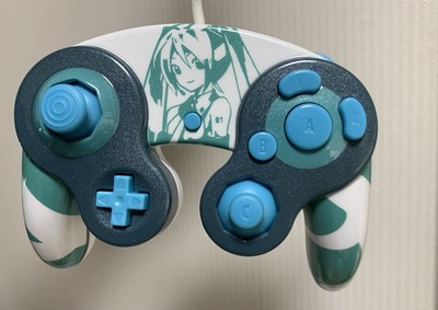 Custom Hatsune Miku GameCube Controller Nintendo Super Smash Bros Paint Switch