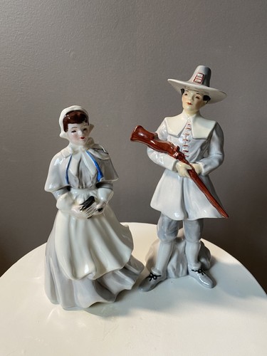 FLORENCE CERAMICS,John Alden & Priscilla FIGURINES Colonial. Valentine Gift