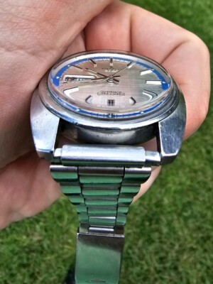 Vintage Seiko DX Automatic 17J Day Date Calendar 6106-8609 Vintage Seiko DX Automatic 17J Day Date Calendar 6106-8609