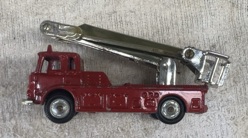 Lot Of 23 Vintage Lesney Matchbox Cars Made In England trailers bus heavy equip - Picture 13 of 15