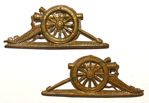 BRITISH MILITARY CAP BADGES, Royal Artillery Collar Pair, WW2