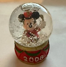 Disney JC Penny 2008 Mickey Mouse Christmas Mini Snow Globe