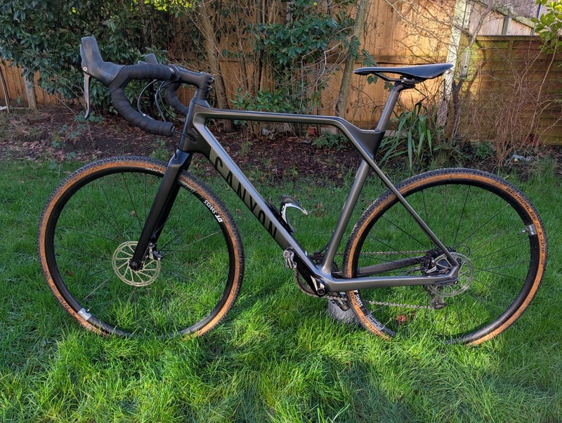 Canyon Inflite CF SL