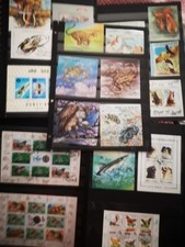 TIMBRE ANIMAUX bloc feuillets du monde lot de 20 bloc et feuillet  neuf/oblitéré