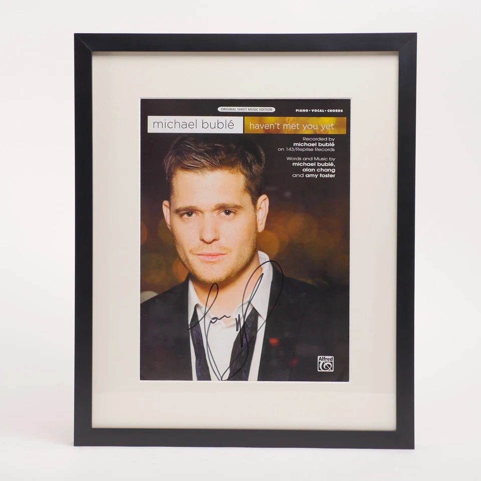 Partituras para piano Michael Bublé: emolduradas e assinadas Haven’t Met You Yet