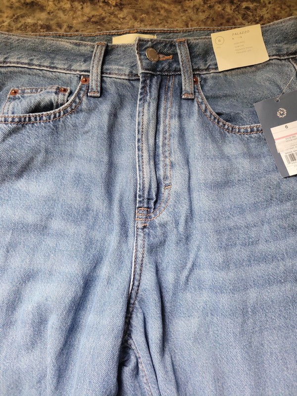 Universal Thread Womens High-Rise Slim Hip Relaxed Palooza Wide Leg Jeans Size 6