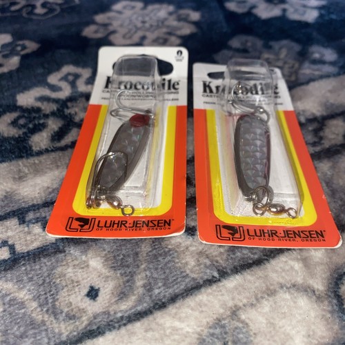 Luhr Jensen 1/4 Krocodile (Treble Hook) Chrome/Silver Prism-Lite (2 Pieces) - Picture 2 of 3