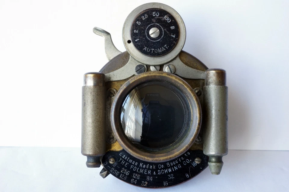 Lente rectilínea rápida Bausch & Lomb 1800' 5x7 obturador Eastman Kodak funciona bien Foto 3 de 4