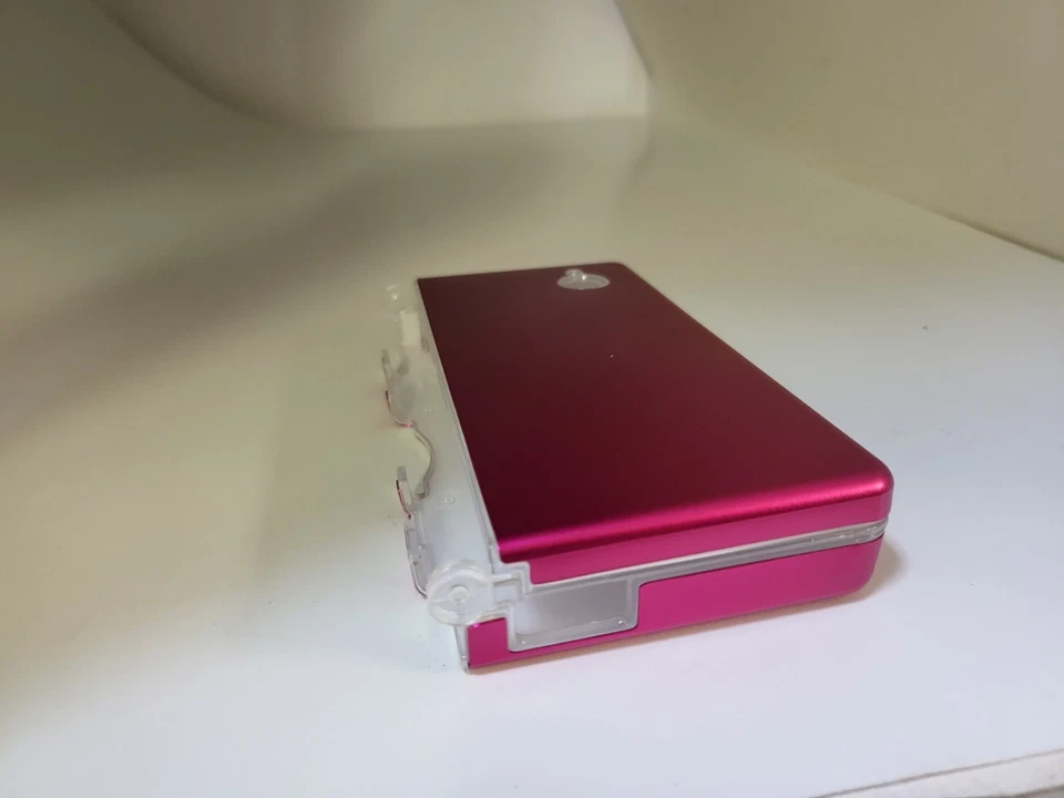 NEW Sealed Pink Aluminum Shell with 2 Stylus Pens for Nintendo DSi Hyperkin #11C - Image 4 of 4