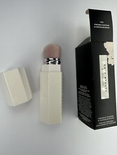 Pros of Fenty Beauty Portable Contour Concealer brush 150