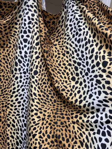 Mainstays Leopard Shower Curtain & Zebra Shower Curtain Lot Of 2 Used - Picture 3 of 9