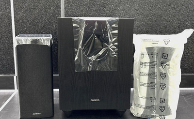 Onkyo SKW-580 Powered Subwoofer + 2x SKF-580 Front Speakers - 3 Piece Lot - NEW