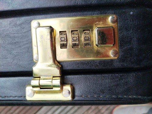 Heavy Duty Skyflite Briefcase Attaché Case Hard Black Leather/Combination Locks - Picture 22 of 24