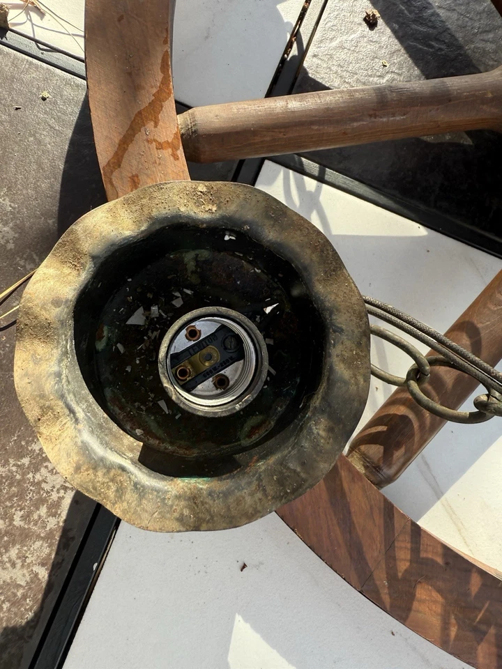 Lámpara de araña de rueda Western Wagon vintage 24 bombillas sin globos/vidrio Foto 4 de 4