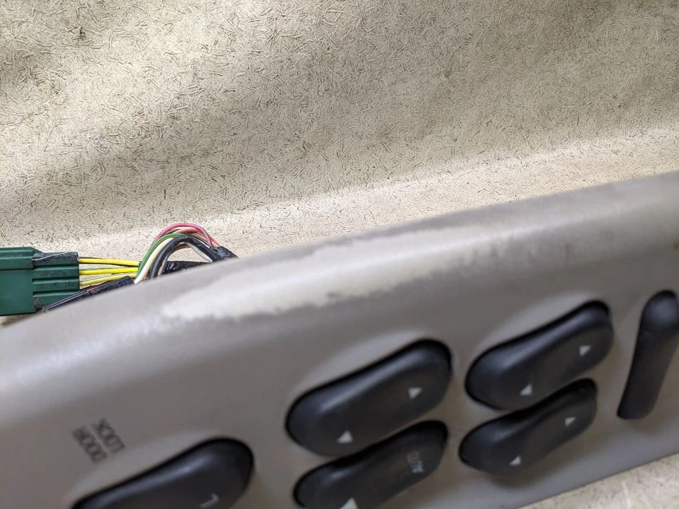 Driver Left Front Master Window Switch Fits 03-08 FORD CROWN VICTORIA VIC k111 - Image 4 of 4