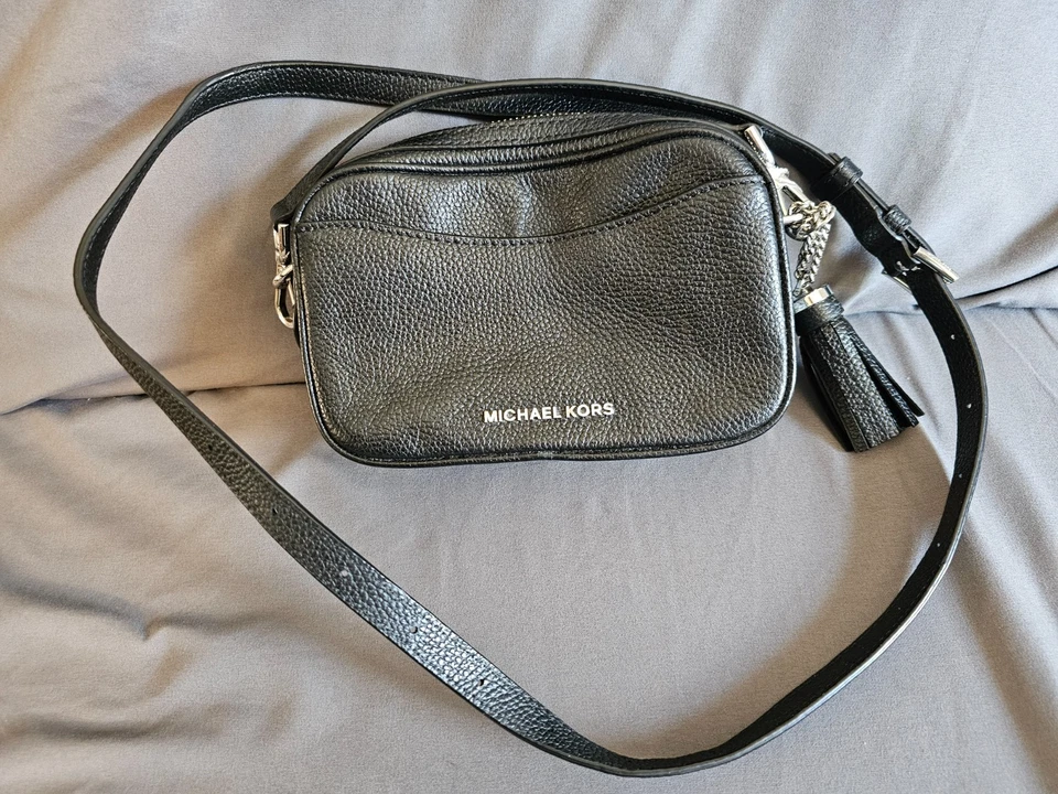 MICHAEL KORS Black Mott Pebbled Leather Convertible Camera Crossbody Belt Bag - Image 3 of 4