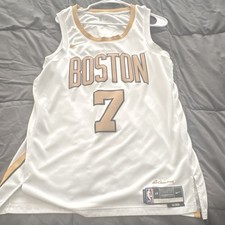 Ultimate Boston Celtics Collector and Super Fan Gift Guide 34