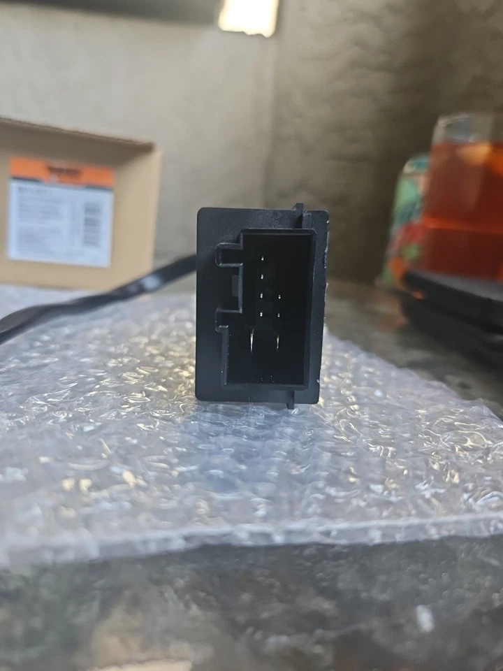 2006-2019 VW 1.8l & 2.0l Fuel Pump Driver Module (Dorman #601-011 - Изображение 3 из 4