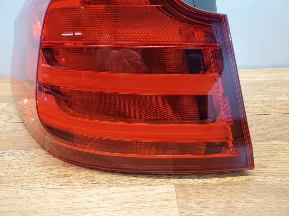 ✅ 14-16 原始设备制造商宝马 F34 GT 335 后尾灯左驾驶员侧停止灯外 — 第 3/4 张图片