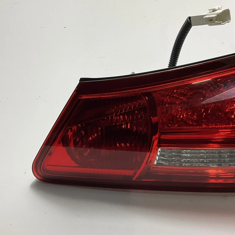2006 - 2008 Lexus IS250 IS350 Passenger Side RH Inner Tail Light Assembly OEM - Image 4 of 4