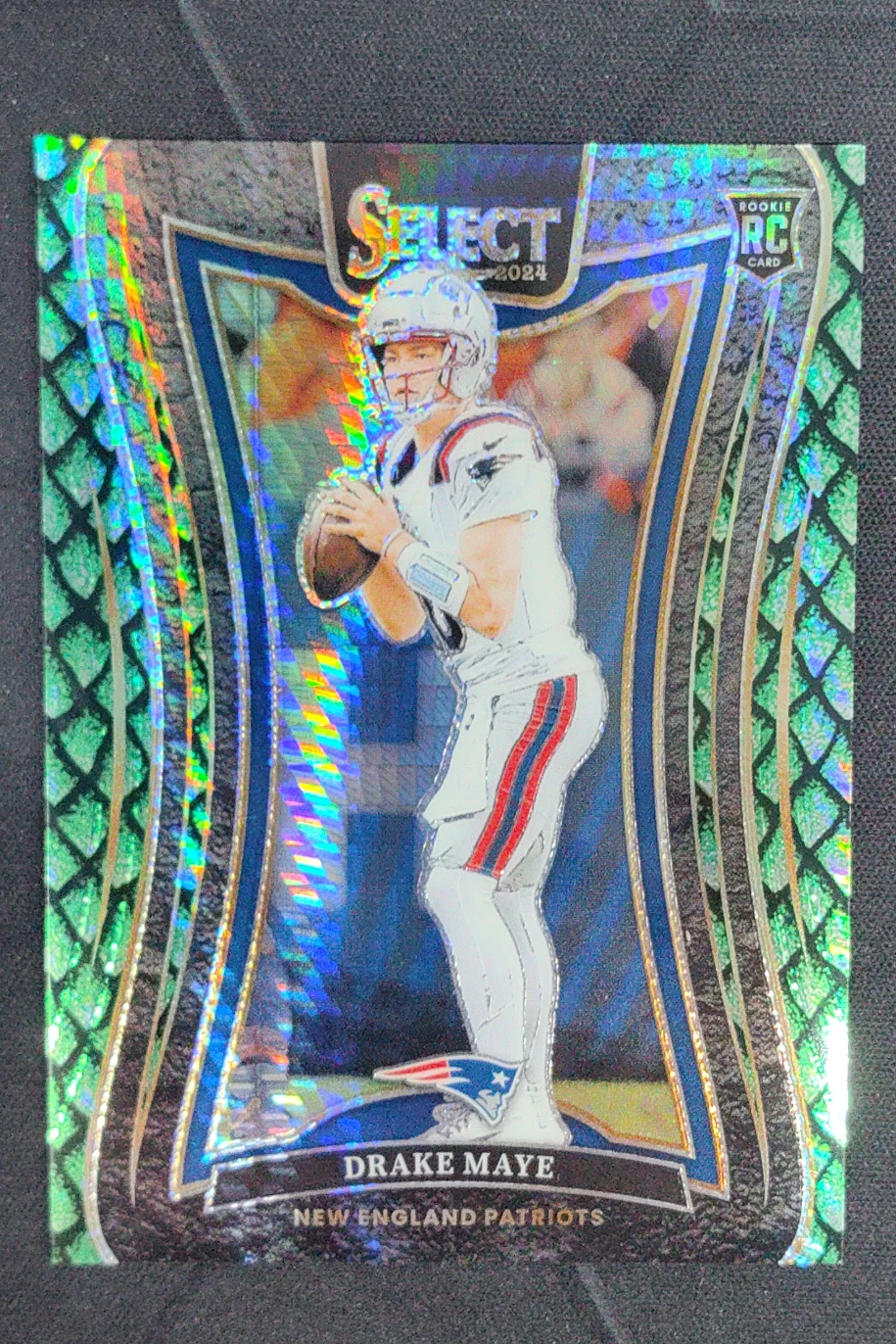 2024 Panini Select Drake Maye Suite Level Dragon Scale Prizm RC /81 #379