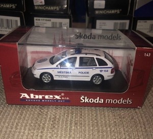 Miniature Skoda Favorit 136L Police Tchèque 1988 - Abrex 1/43, Métal