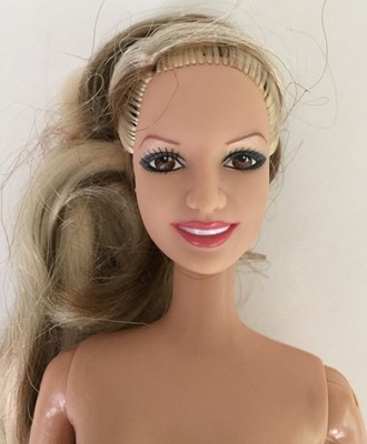 Britney Spears  Oops! I Did It Again  Video Performance Doll Long Ponytail Nude