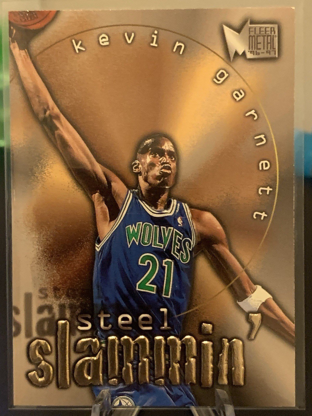 Kevin Garnett 1996-97 Skybox Metal "Steel Slammin'" #4 of 10
