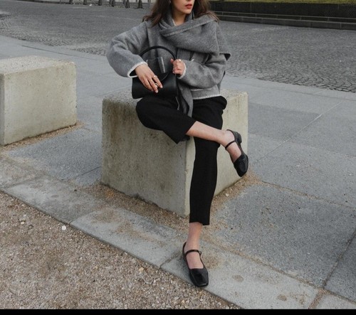 Zara Jumper with Matching Scarf - Picture 4 of 12
