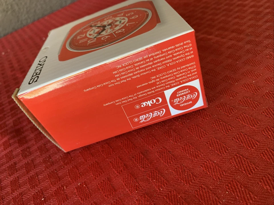 Seiko x Coca Cola Quartz Alarm Clock QHE910r - Image 2 of 4