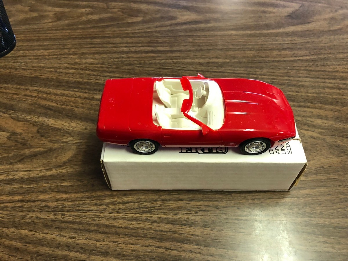 ※T※ ERTL 1992 CORVETTE CONVERTIBLE SPECIAL EDITION BRIGHT RED