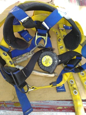 Safety Harness 900 Lbs.  Werner Max Patrol Self Retracting AVG Arrest 10ft