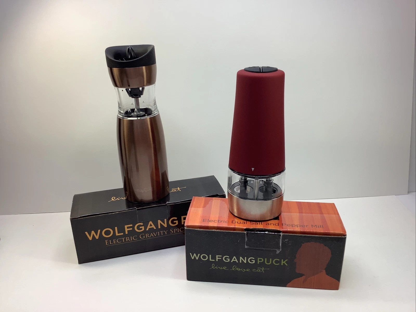 WolfGang Puck Electric Dual Salt and Pepper &Gravity Spice Mill Never Used