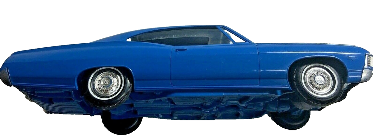 Vintage Auto Dealer Promo 1967 Medium Blue Chevy Impala SS 427 1