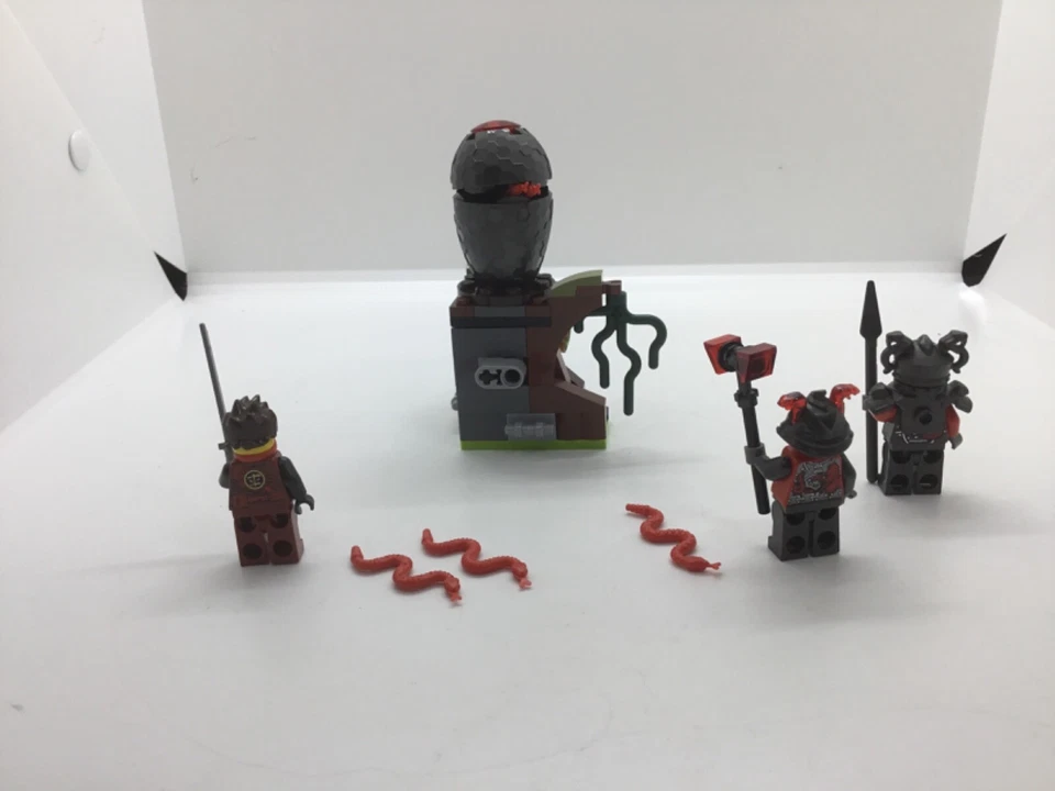 LEGO Ninjago 70621 The Vermillion Attack, photo 2 of 5