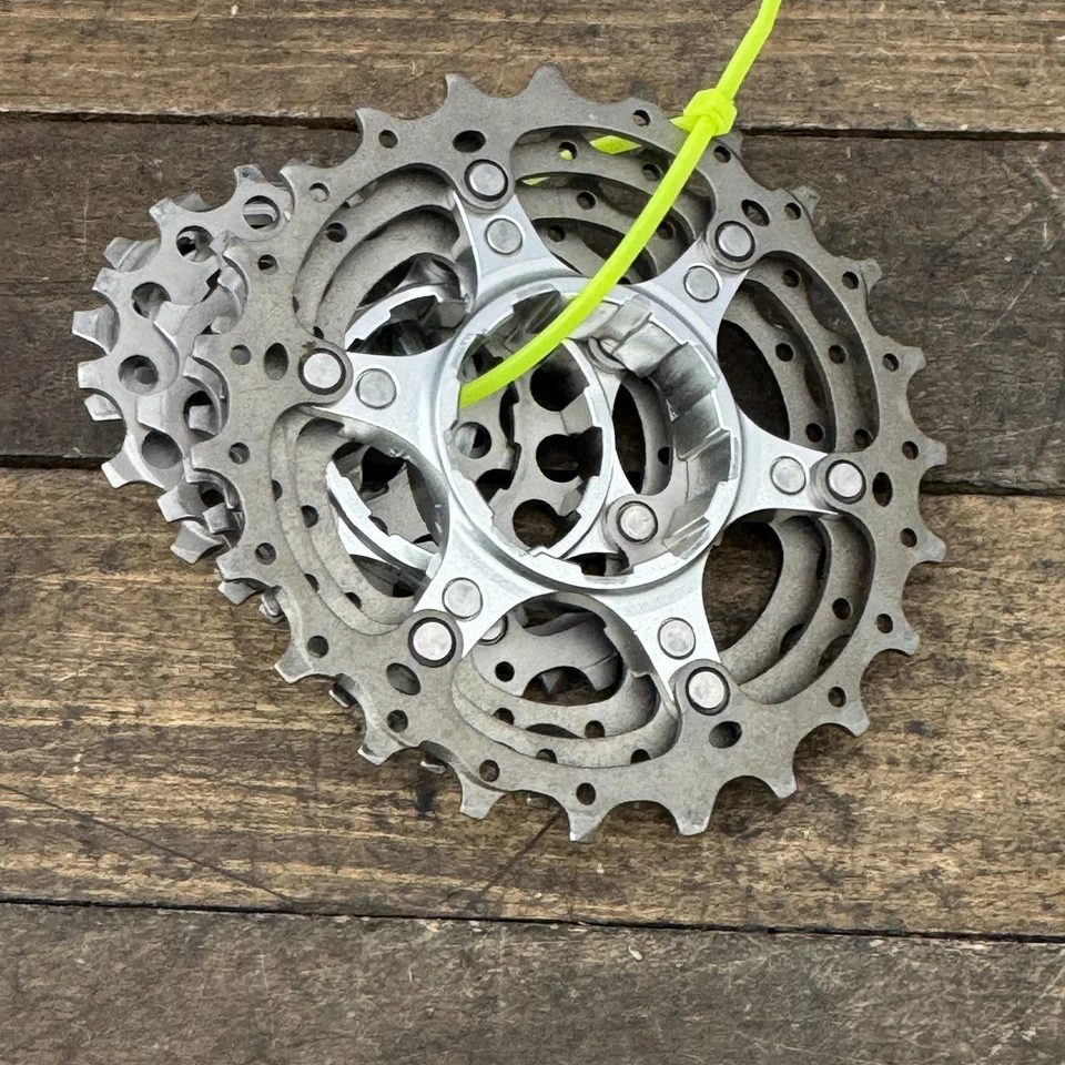 Vintage Shimano Dura-Ace CS-7700 Cassette 23t 9 Speed 12-23T Road Low Miles - Image 2 of 4