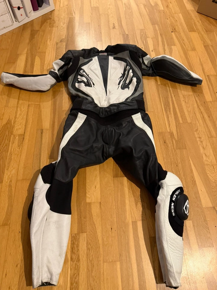 Arlen Ness Motorrad Lederkombi – Größe 54 – Hochwertige Racing-Kombi! - Bild 3 von 4