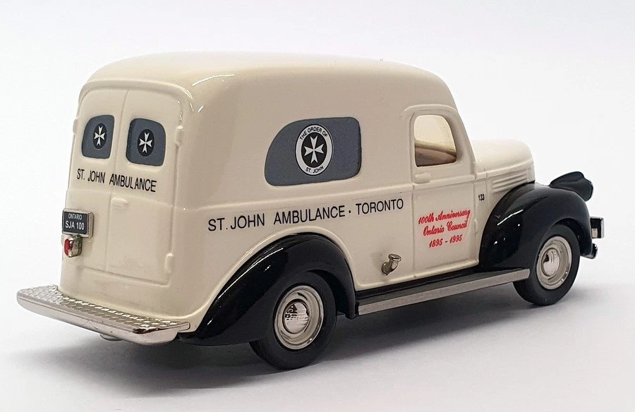 Durham Classics 1/43 Scale DC-19 - 1941 Chevrolet St John Ambulance - Image 2 of 4