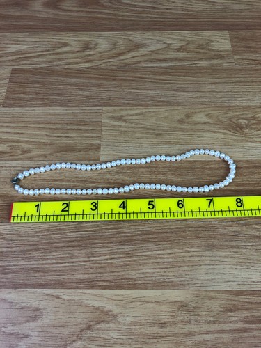Pearl Style Fashion Necklace - Picture 3 of 3