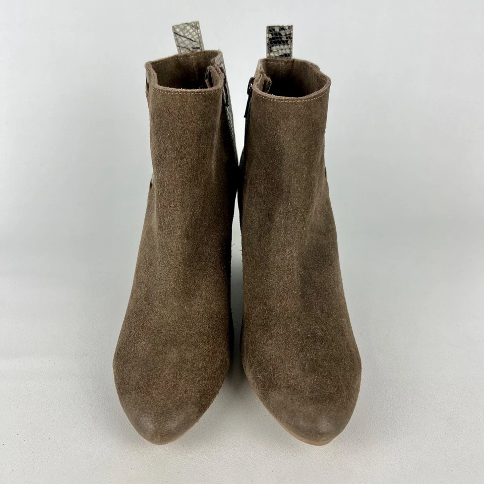 Botín Naughty Monkey Saffron para mujer gamuza topo estampado de serpiente talla 8,5 Foto 2 de 4