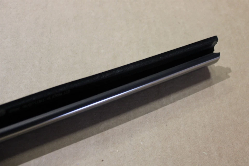 Restripa meteorológica para ventana de coche Lincoln Town 3W1Z5425596AA trasera derecha nueva de lote original Foto 4 de 4