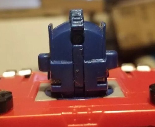 Transformers Optimus Prime Cybertron Takara Hasbro 2004 giocattolo manca 1 ruota - Foto 14 di 23