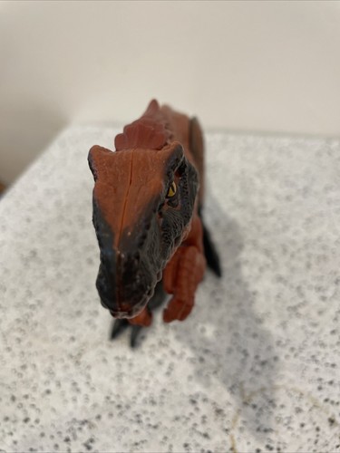 Jurassic World Dominion Pyroraptor 12" Figure - Picture 9 of 15