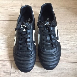 sondico black boots