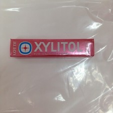 Lotte XYLITOL Gum Peach 14pcs from Japan