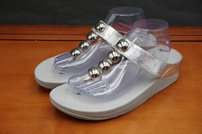 FitFlop Sandals Shoes Womens Size 10 US Silver Leather Grey Cushioned Flip Flop
