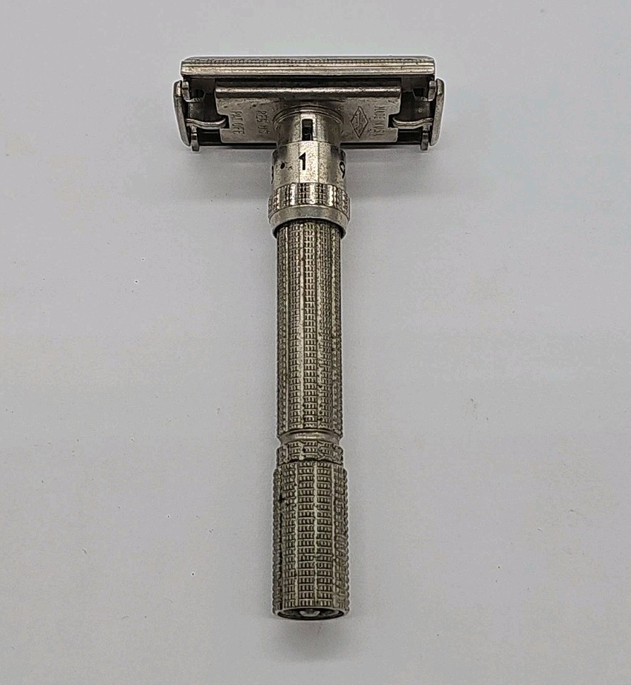 1962 Vintage Gillette Slim Adjustable 1-9 TTO Safety Razor Dated H